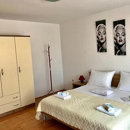 Apartment Adri Rovinj Exterior photo